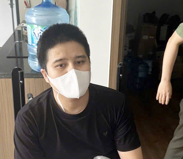 Nóng 24h: Chiêu dẫn dụ khách hàng của ông chủ “tổng kho” loa Marshall giả mạo